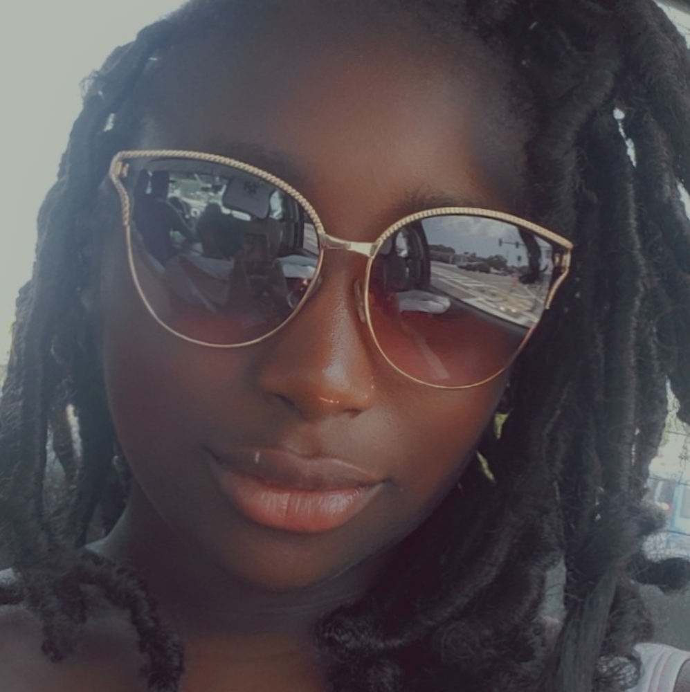 Meet your Posher, Kendra